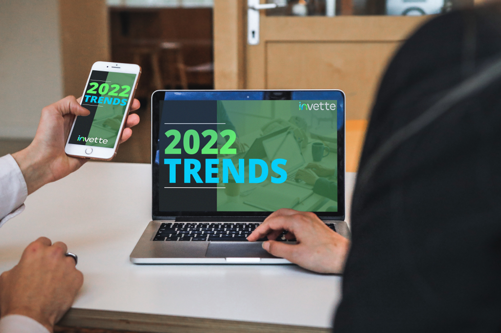 trendy w marketingu internetowym — prognozy na 2022 rok