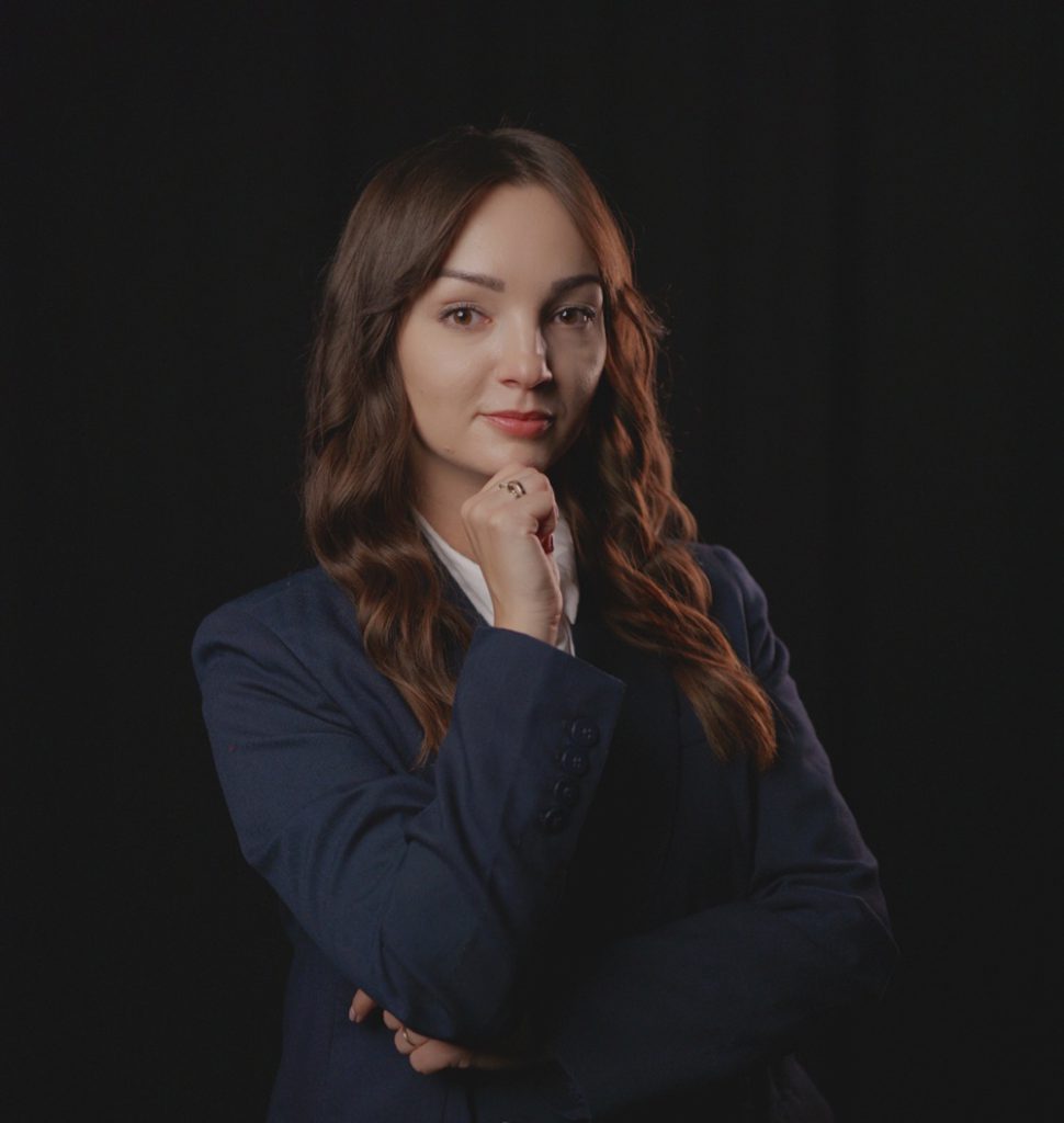 martyna drzewiecka pikoń invette holding group (2)